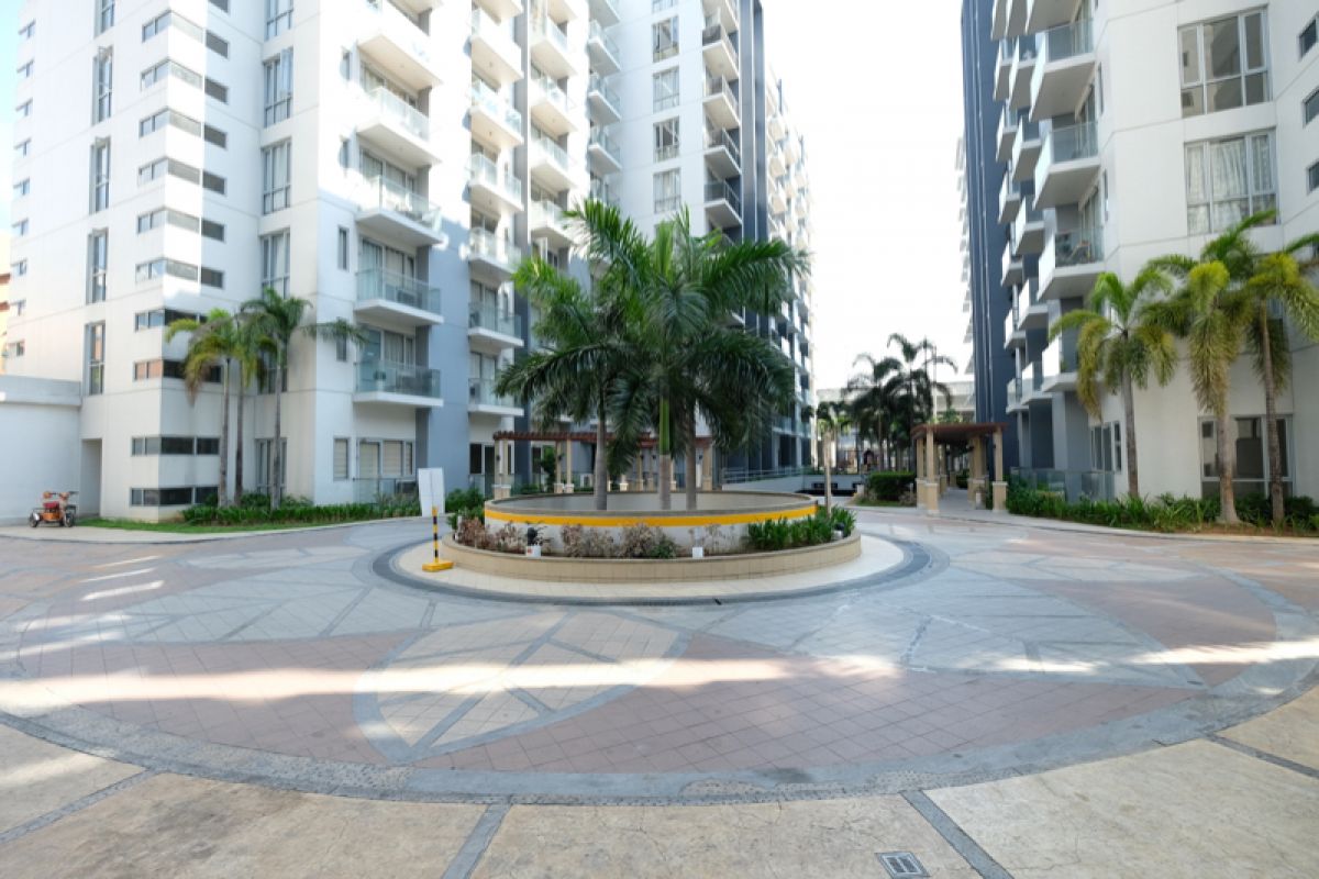 Studio Unit at Palm Tree Villas Pasay09