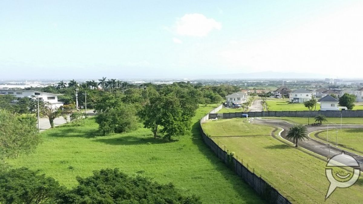 "YES, Fully Furnished Studio type Condo near  NUVALI AND TECHNOPARK"07