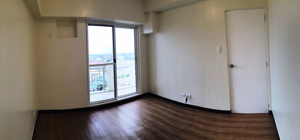 Affordable 2 Bedroom Bare For Rent Zinnia Towers in Balintawak EDSA06