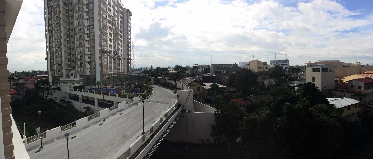 Affordable 2 Bedroom Bare Stellar Place For Rent Quezon City10