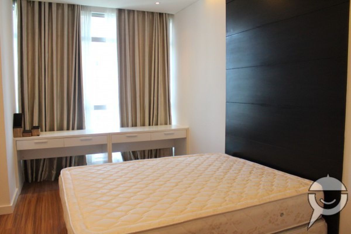 3 bedroom condo unit for rent with paking at  Crescent Park Residences04