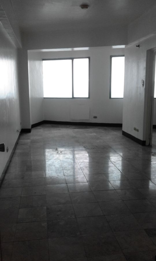 1 Bedroom Unit for Rent in Burgundy Westbay Tower04