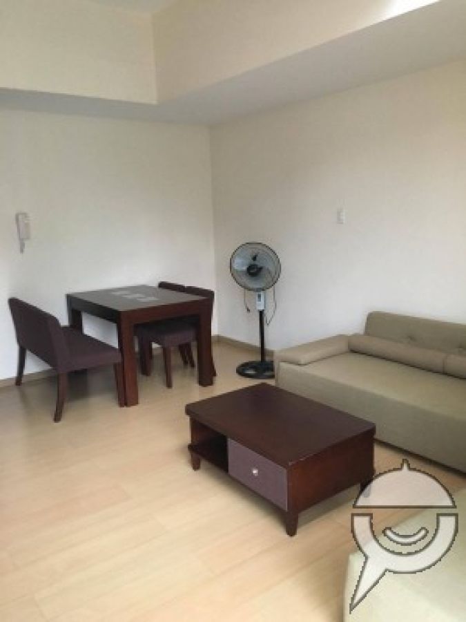 1BR loft type condominium in BGC05