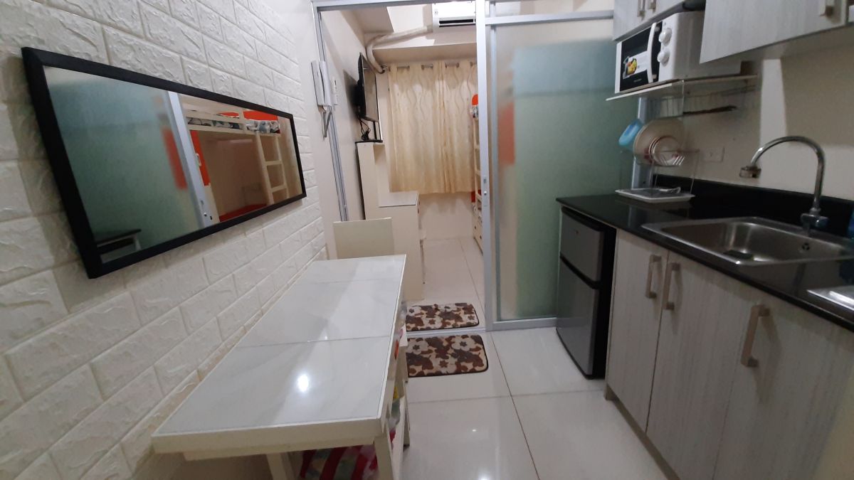 "1 studio type unit beside La Salle Taft for rent at Php 15,000/month"10