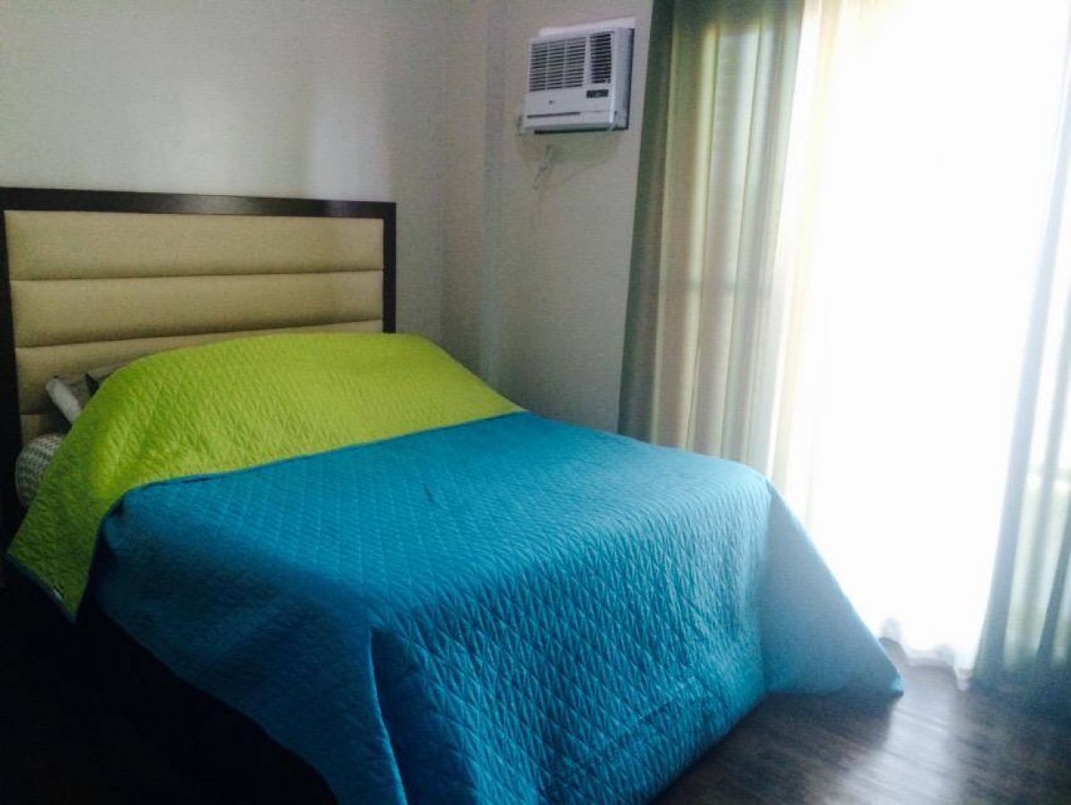 2 Bedroom Penthouse unit with Balcony facing amenities03