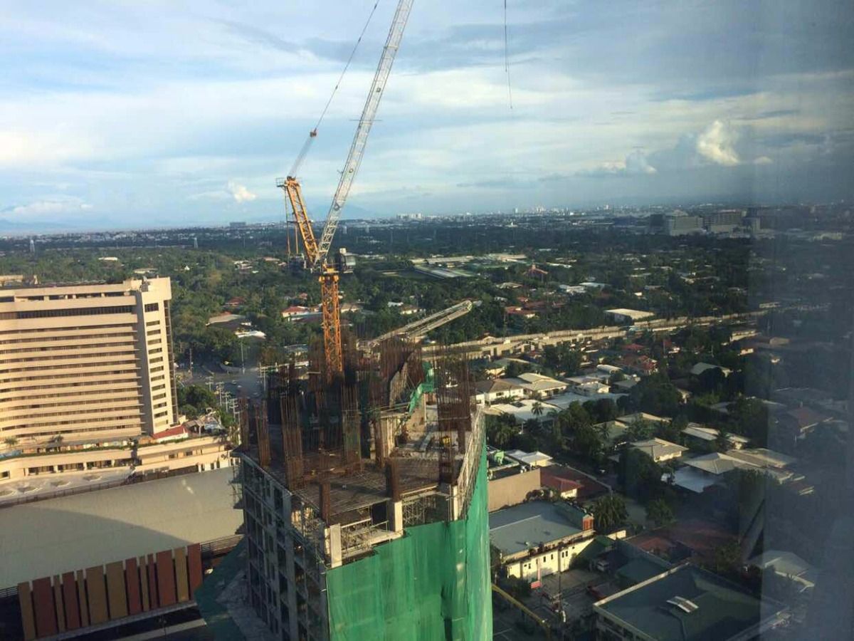 Studio Condo Unit For Rent in Park Terraces Makati Near Greenbelt Furnished10