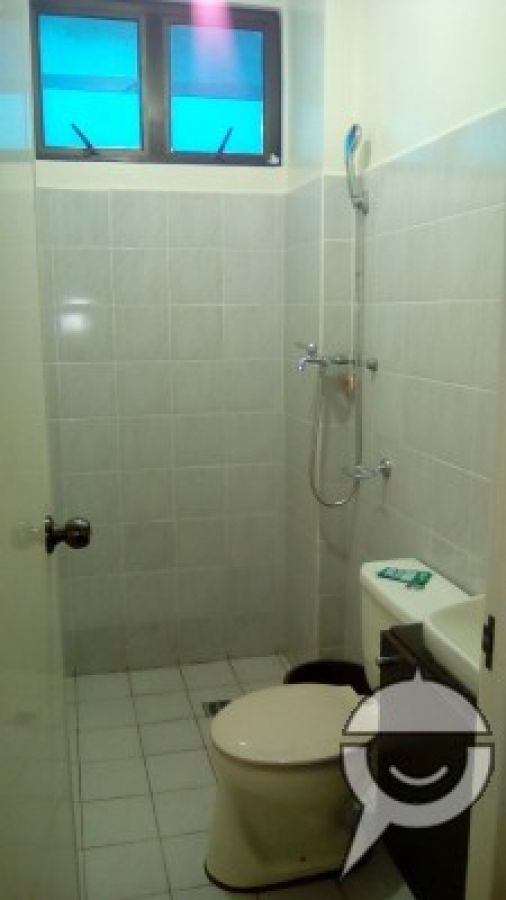 "Condominium for Rent in CAMBRIDGE VILLAGE, Floodway, Cainta Rizal"09