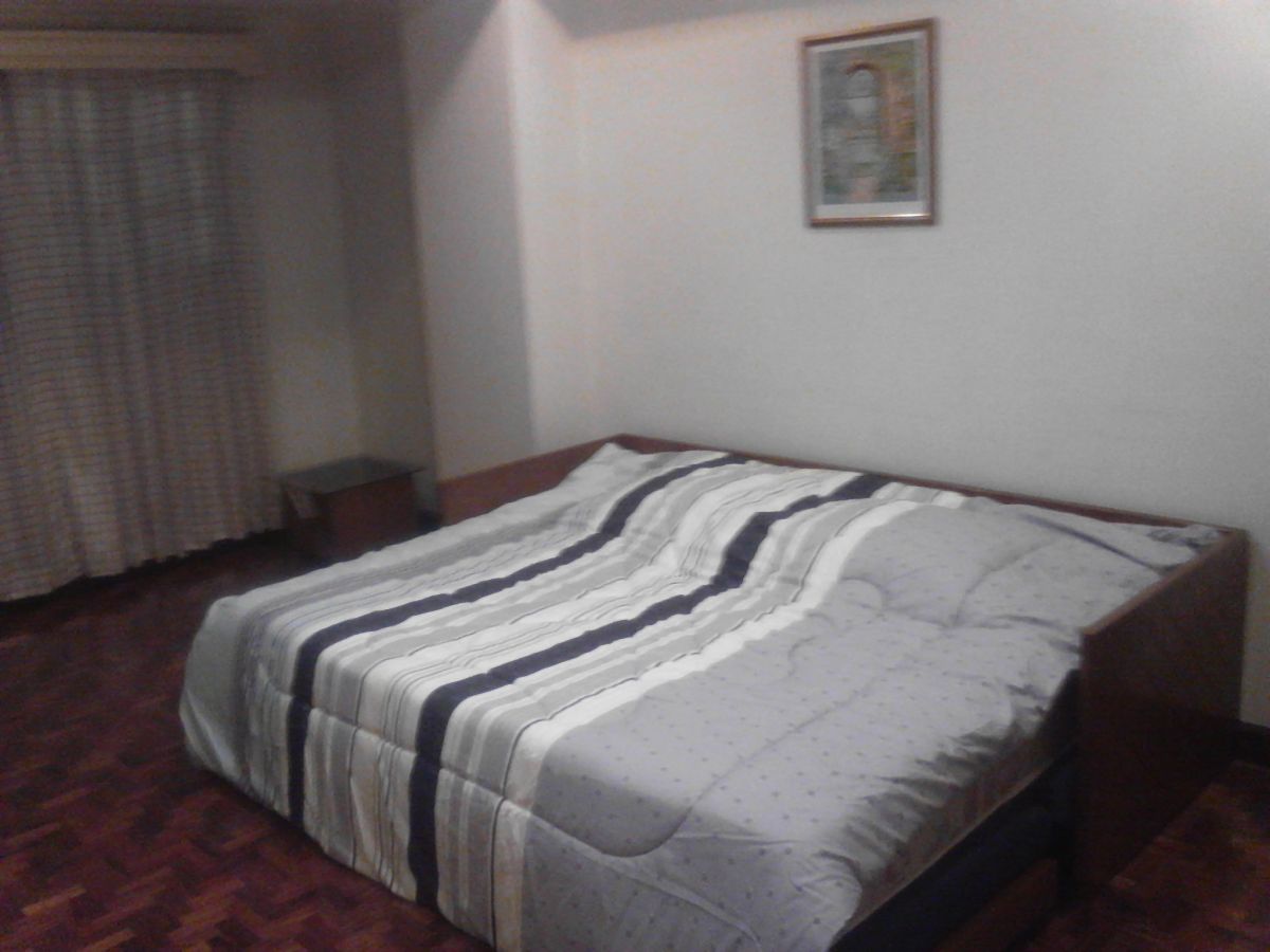 Pacific Plaza BGC 290 sqm 3 BR Semi furnished P290K + dues and vat w/ 2parking04