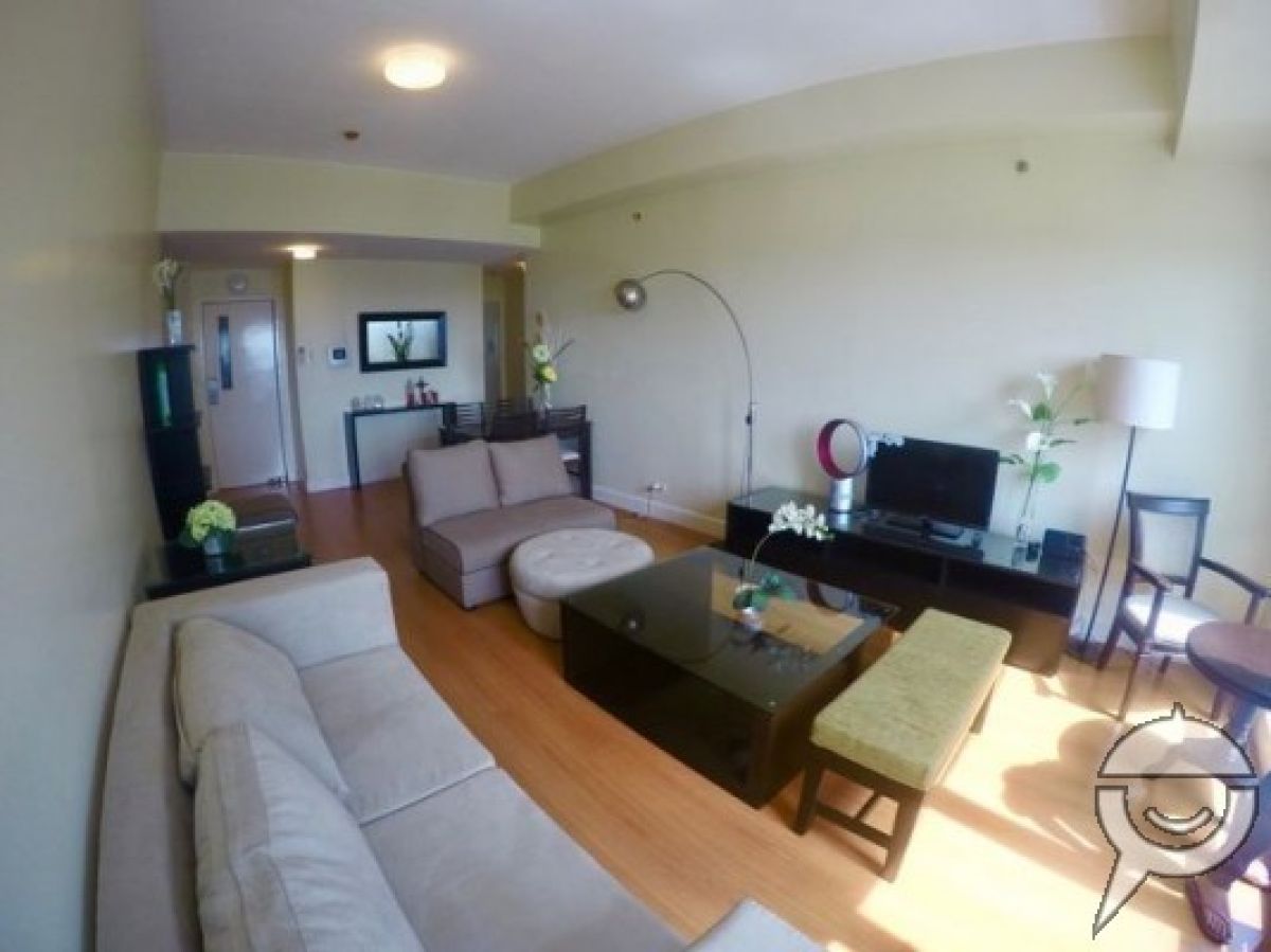 Fully furnished unit with 2 bedroom and toilet and bath03