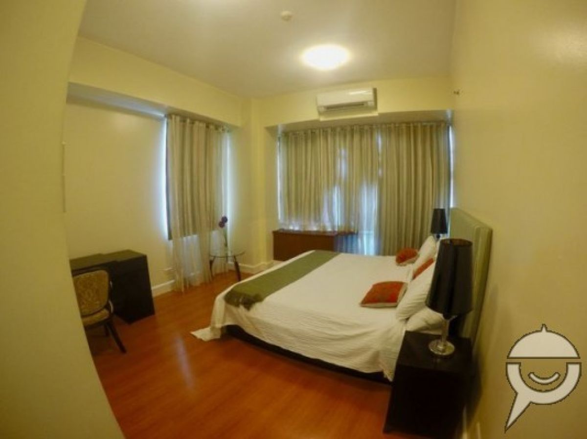 Fully furnished unit with 2 bedroom and toilet and bath04