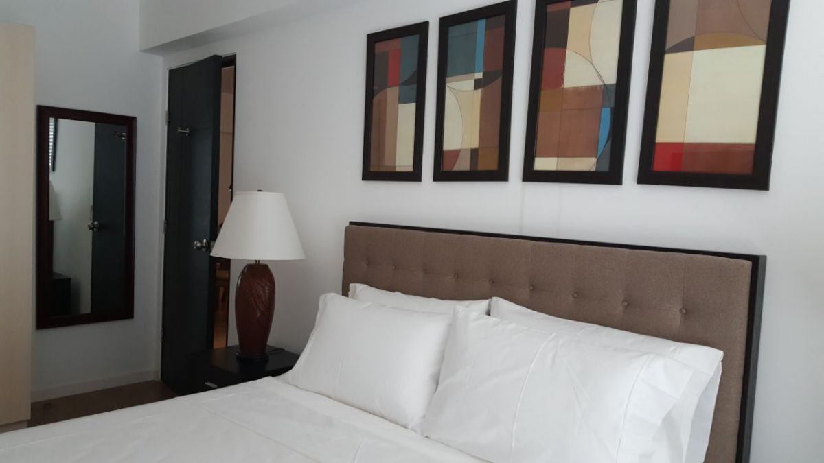 Condominium for Rent in Angeles City 1br with parking furnished07