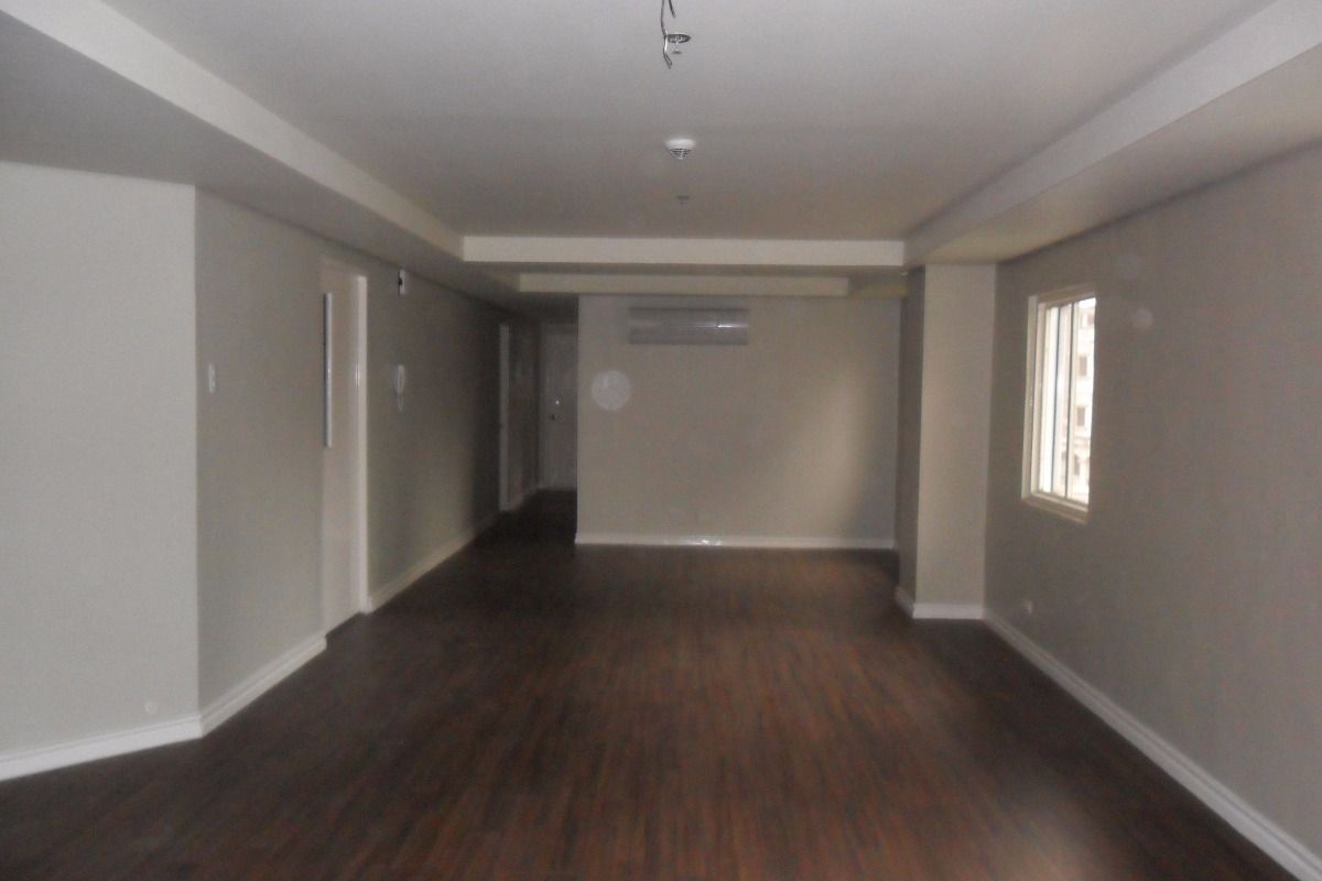 3 Bedroom Bare for Rent Mckinley Hill Taguig Condo02