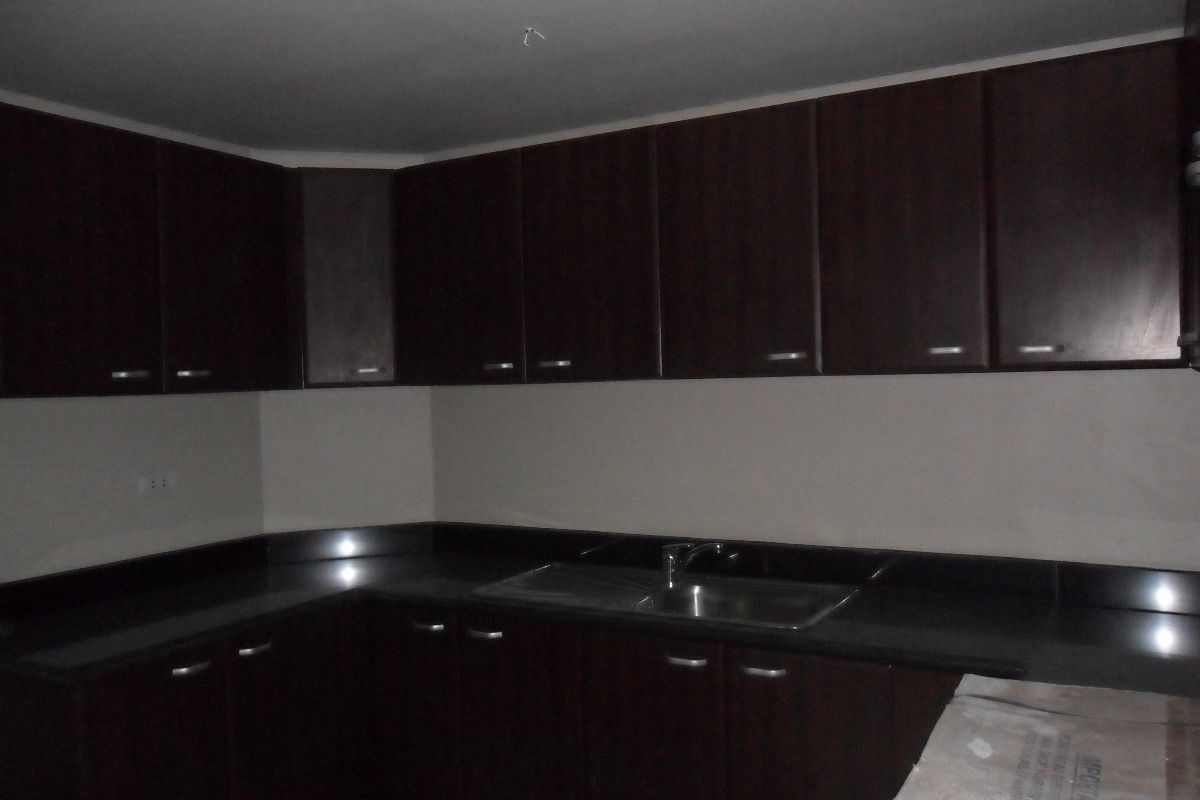 3 Bedroom Bare for Rent Mckinley Hill Taguig Condo03