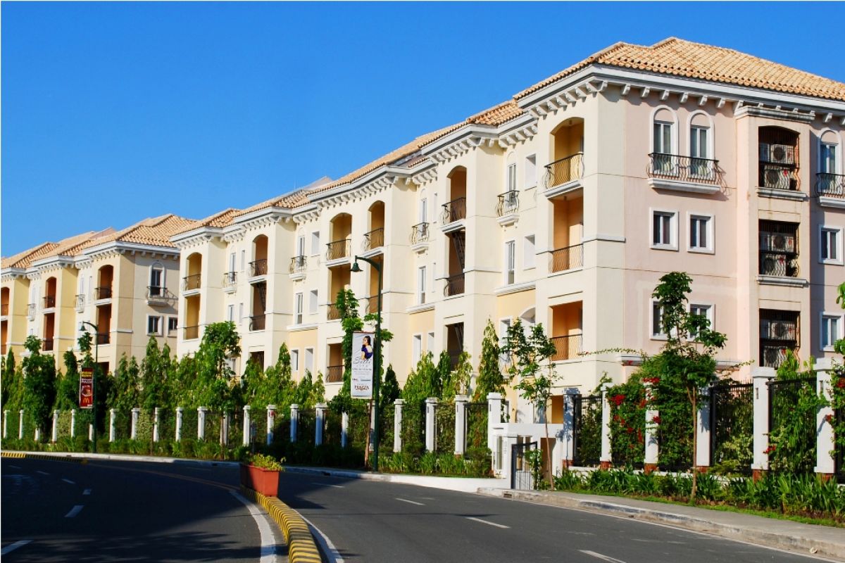 3 Bedroom Bare for Rent Mckinley Hill Taguig Condo05
