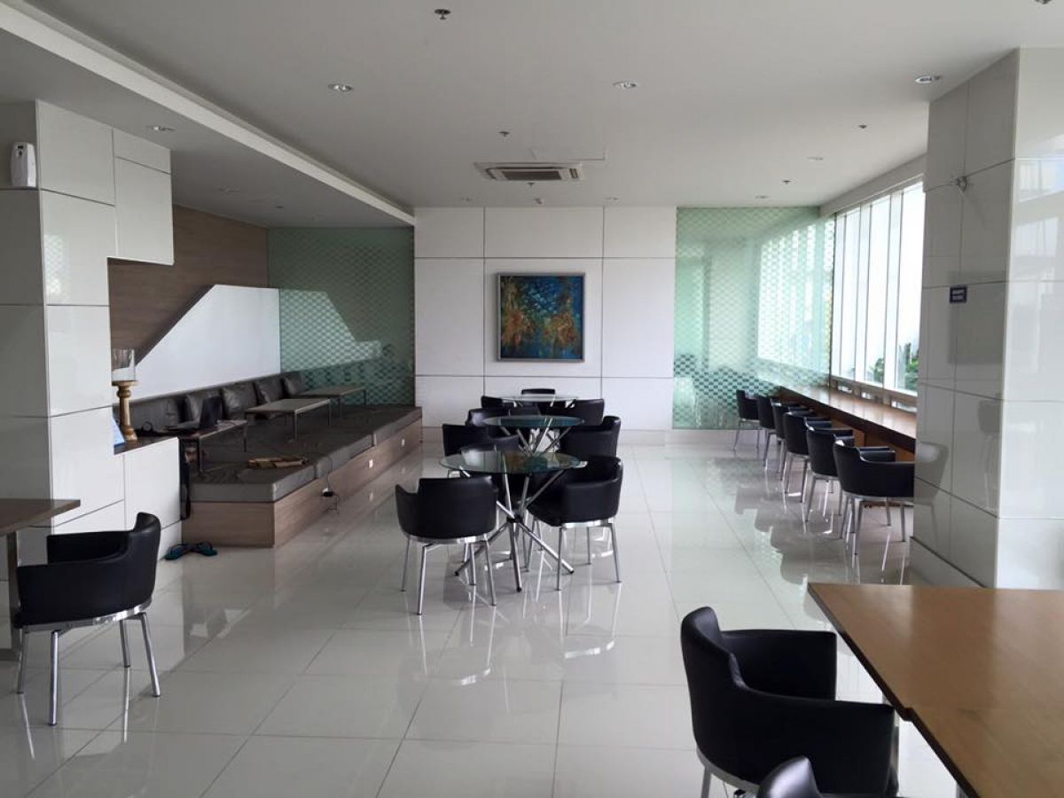 Fully Furnished 1 Bedroom Only 17K Blue Residences Katipunan03