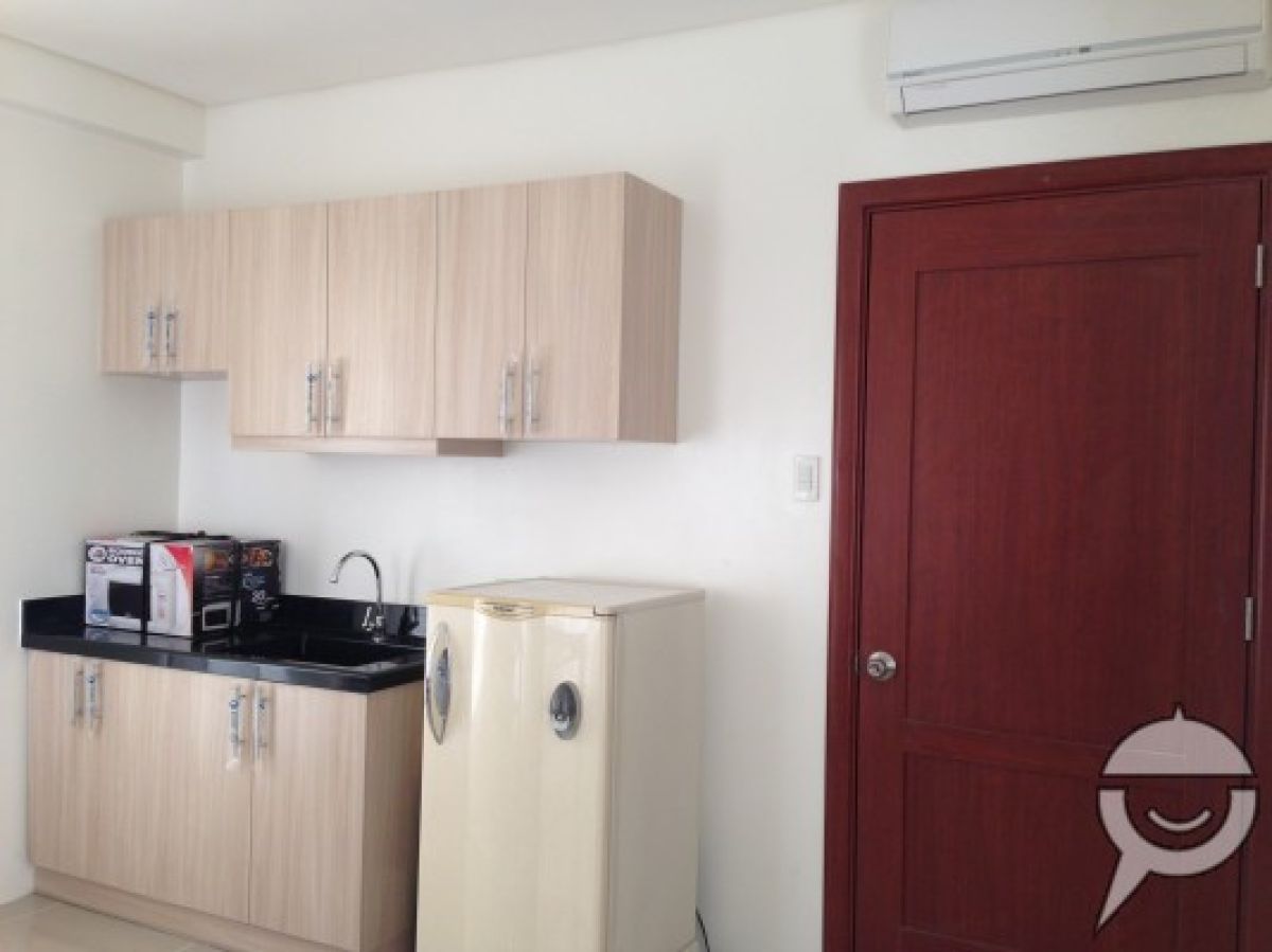 Fully furnished Studio unit w/ parking for Rent02