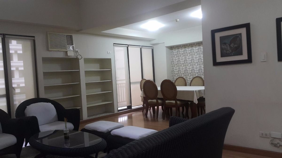 For Rent 3 bedroom fully furnished Grand Soho in Makati06