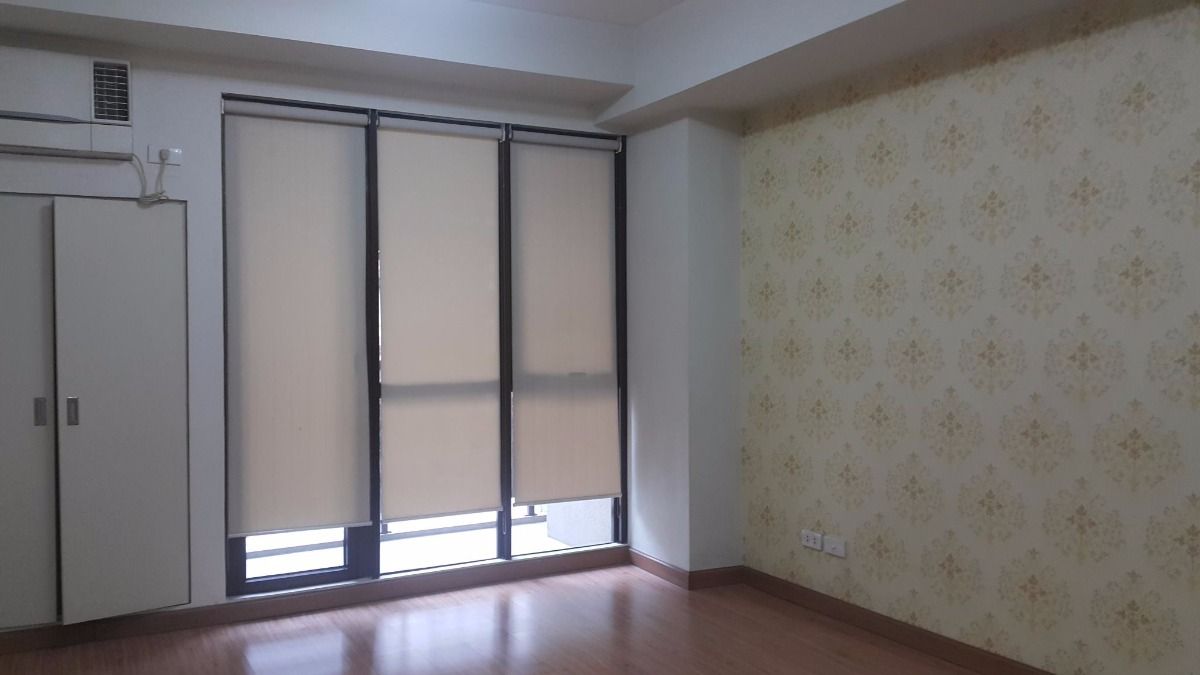 For Rent 3 bedroom fully furnished Grand Soho in Makati08