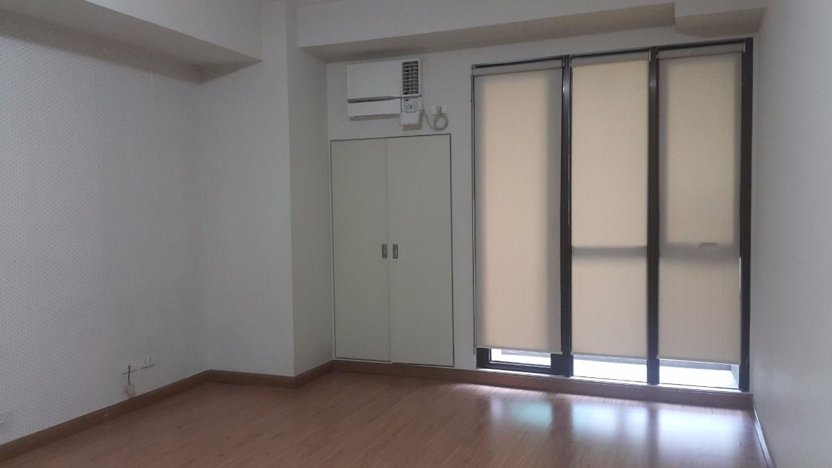 For Rent 3 bedroom fully furnished Grand Soho in Makati10