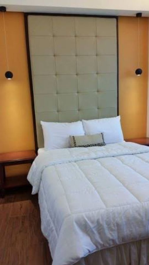 "1bedroom , Fully Furnished At Eastwood Parkview Tower 2"06