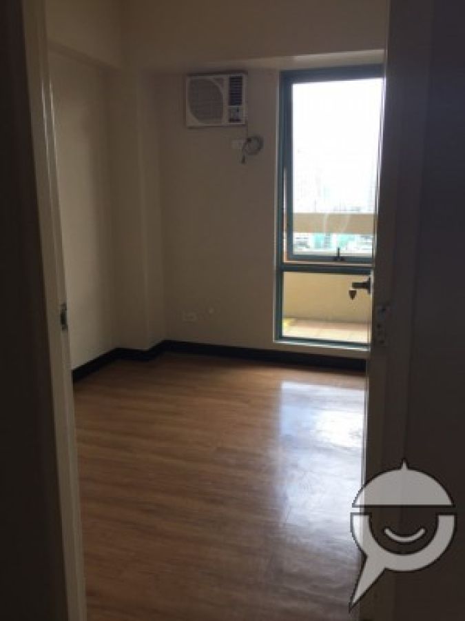 2BR bare condo in Mandaluyong City09
