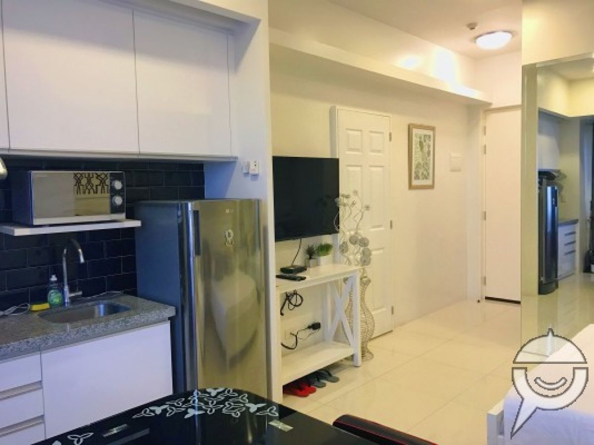 Studio Unit for Rent at Calyx Residences06