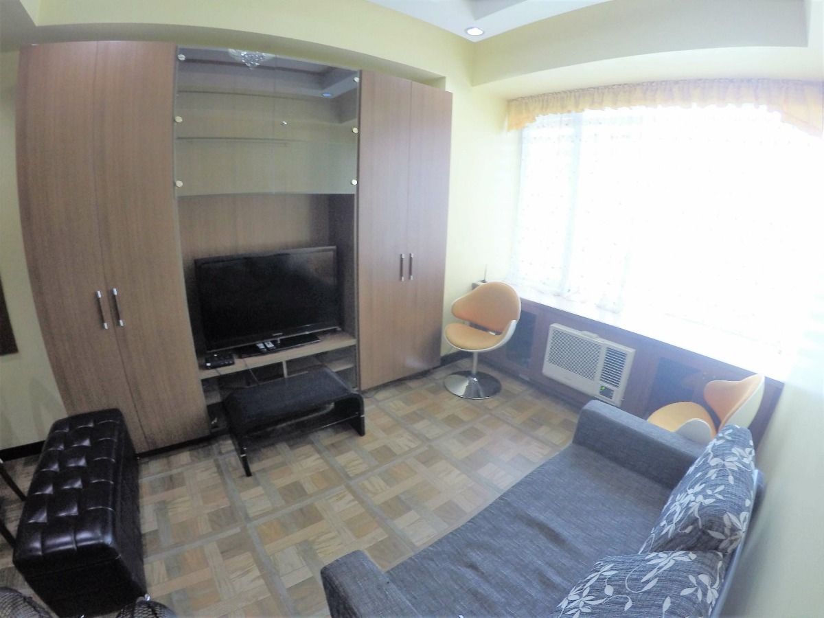 1 Bedroom Unit in One Central Park07
