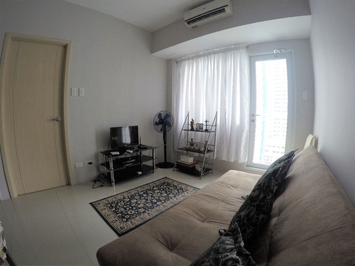 2 Bedroom Unit in The Grass Residences07