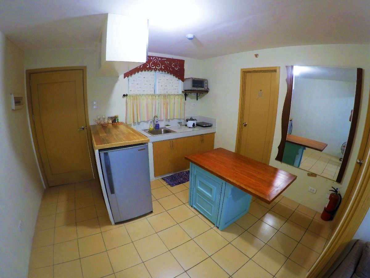 2 Bedroom Unit in Kensington10