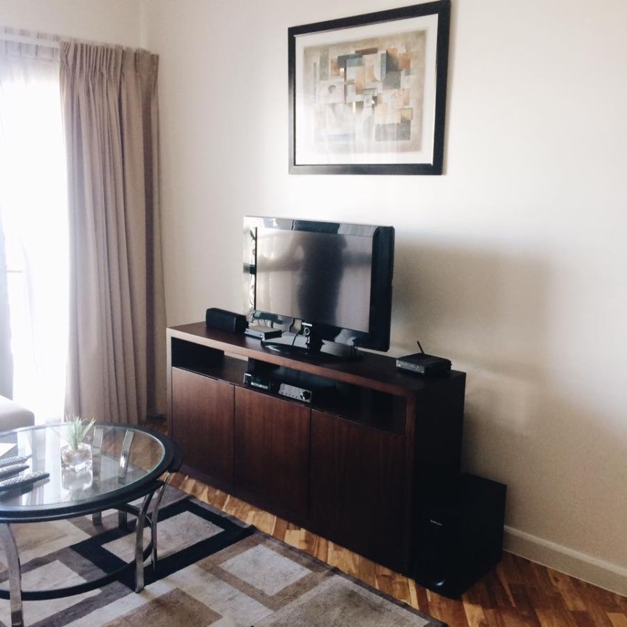 "Joya Lofts & Towers - 2 Bedroom, furnished w parking, 79sqm, Rockwell"07