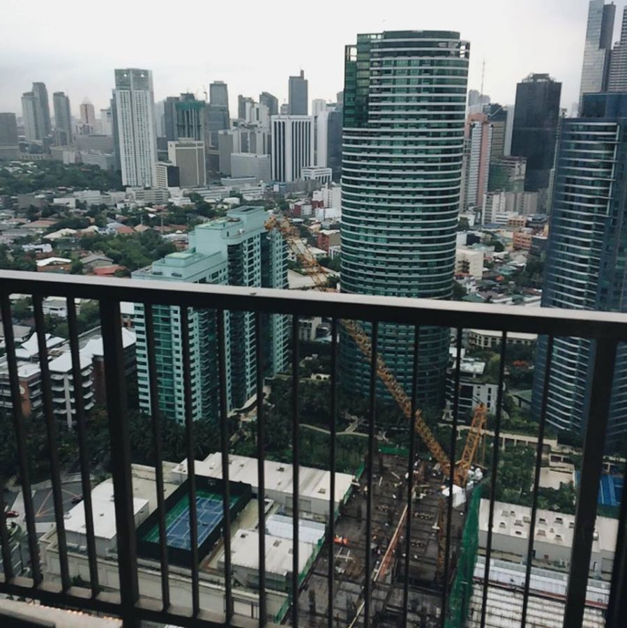 "Joya Lofts & Towers - 1 Bedroom, furnished w parking, 46sqm, Rockwell"03