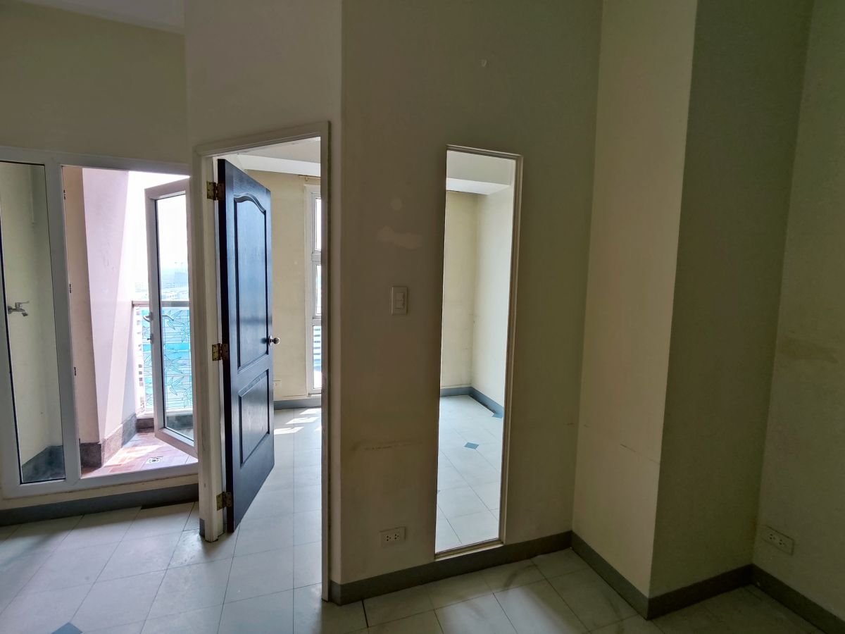 1 Bedroom near Condo SM north05