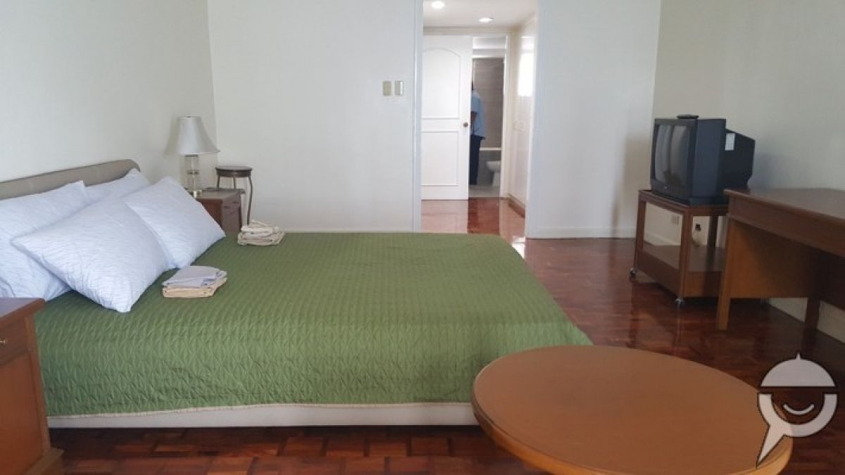 GRAND TOWER 2 Bedroom Unit Rent with balcony06