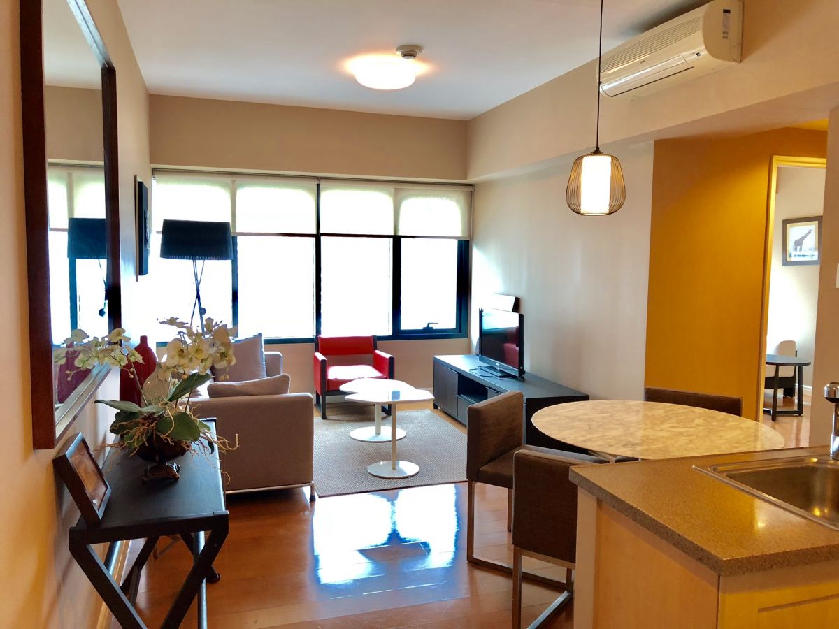 2 Bedroom Fully Furnished Condo for Lease at One Rockwell Makati04