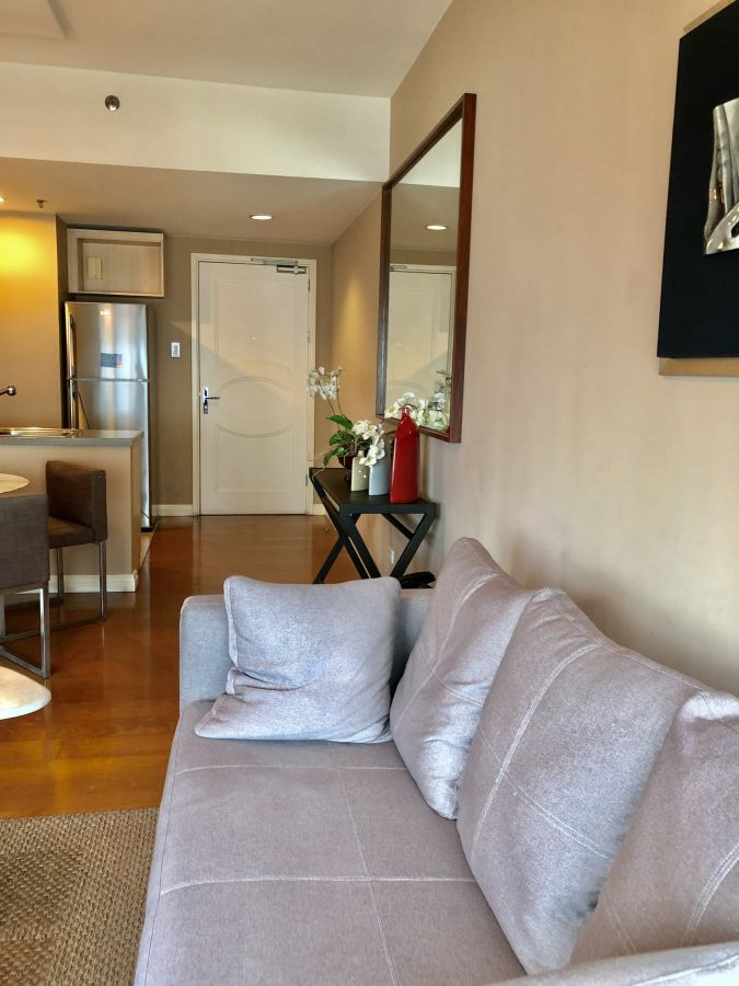2 Bedroom Fully Furnished Condo for Lease at One Rockwell Makati06