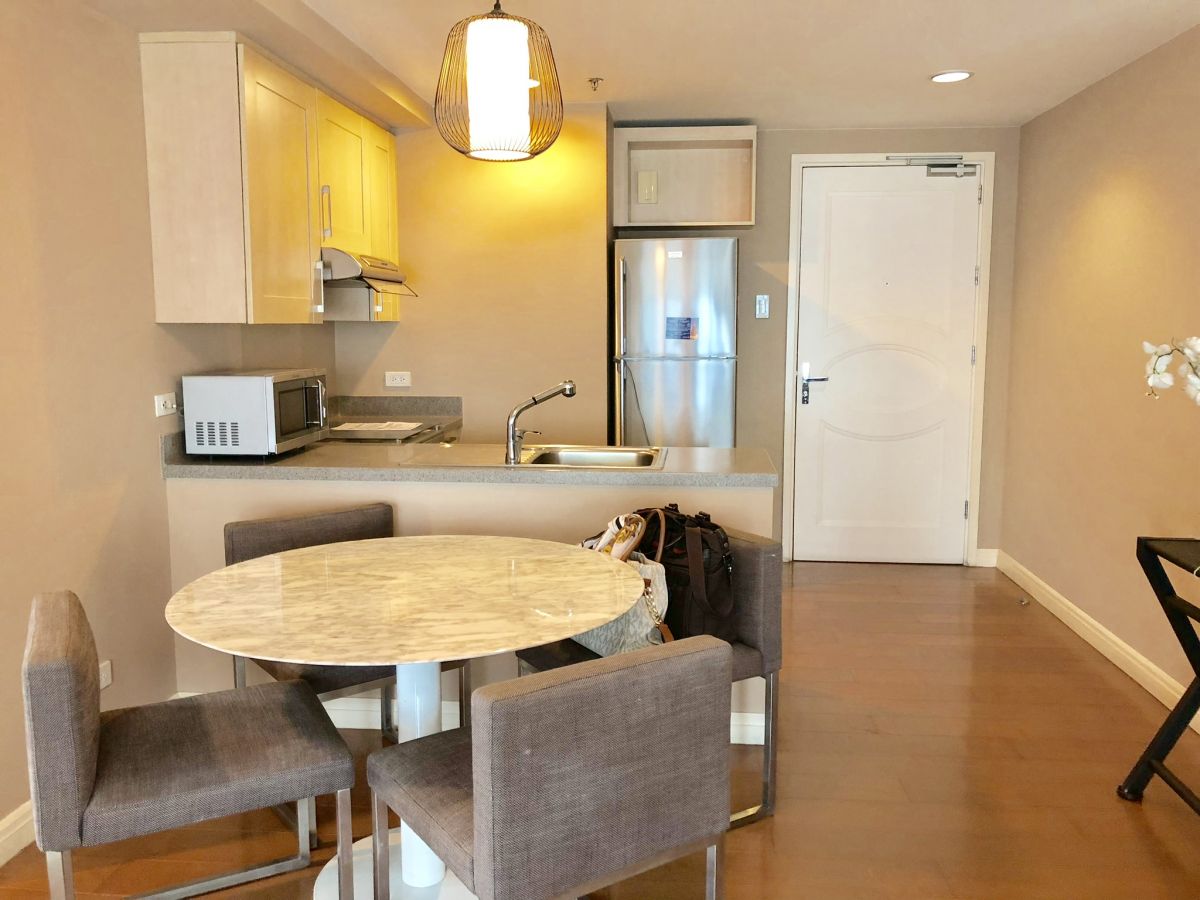 2 Bedroom Fully Furnished Condo for Lease at One Rockwell Makati07