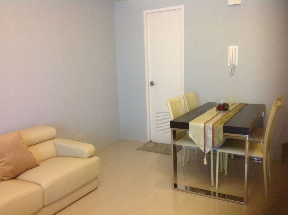 "Studio Unit For Lease Greenbelt Chancellor, Makati"04