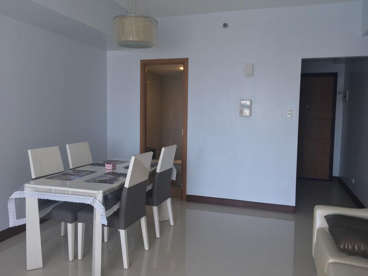Studio Condo Unit For Rent in Greenbelt Madison Makati06