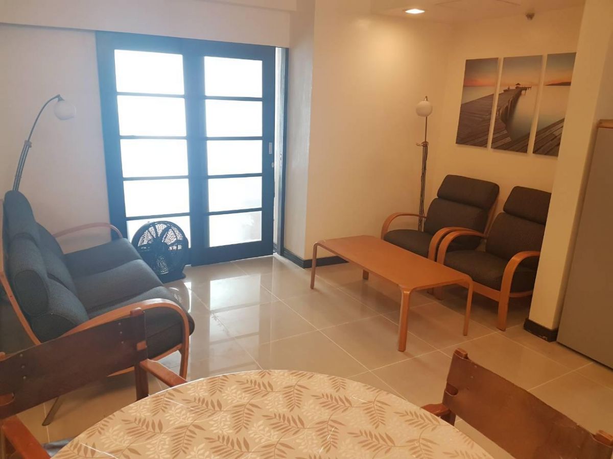 Spacious 1 Bedroom Condo Unit For Rent in Kensington Place Burgos Circle BGC07