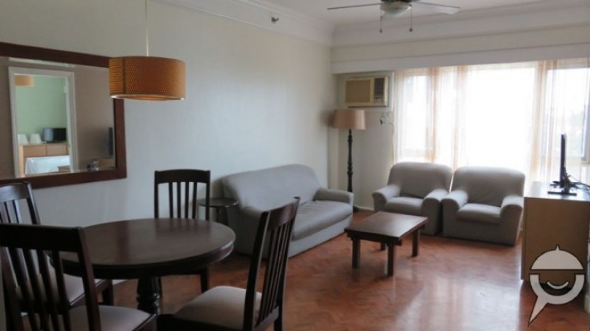 "Condo for rent in Cebu City,Cebu Business Park steps to Ayala"01