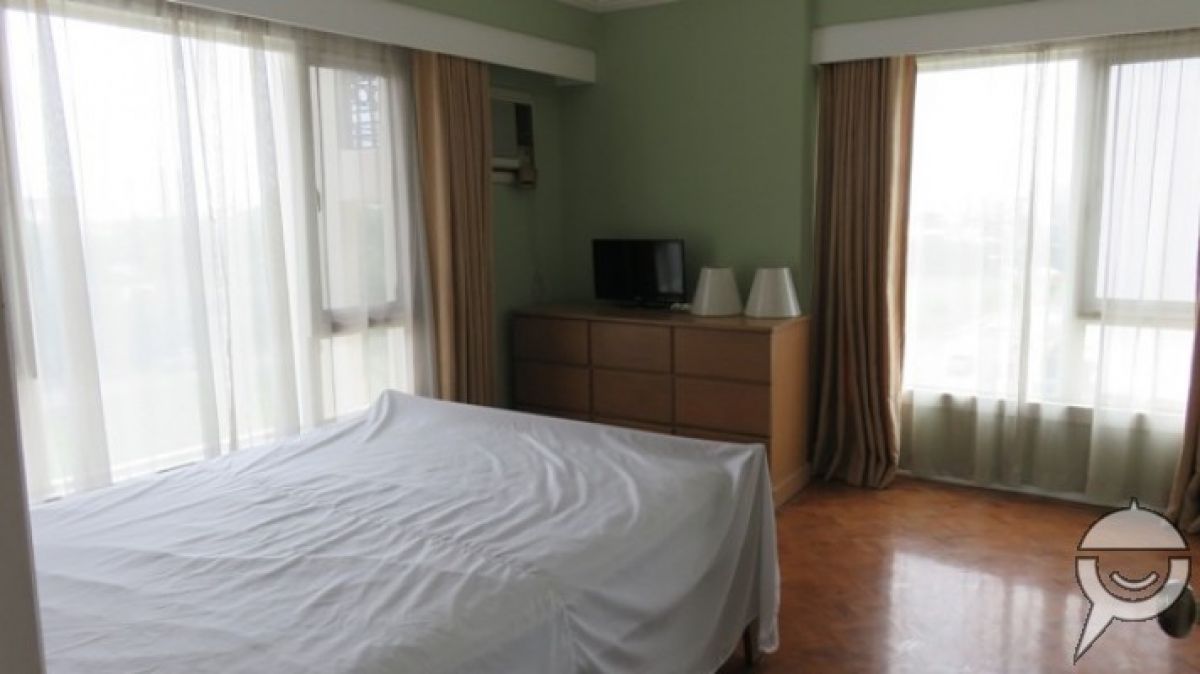 "Condo for rent in Cebu City,Cebu Business Park steps to Ayala"07