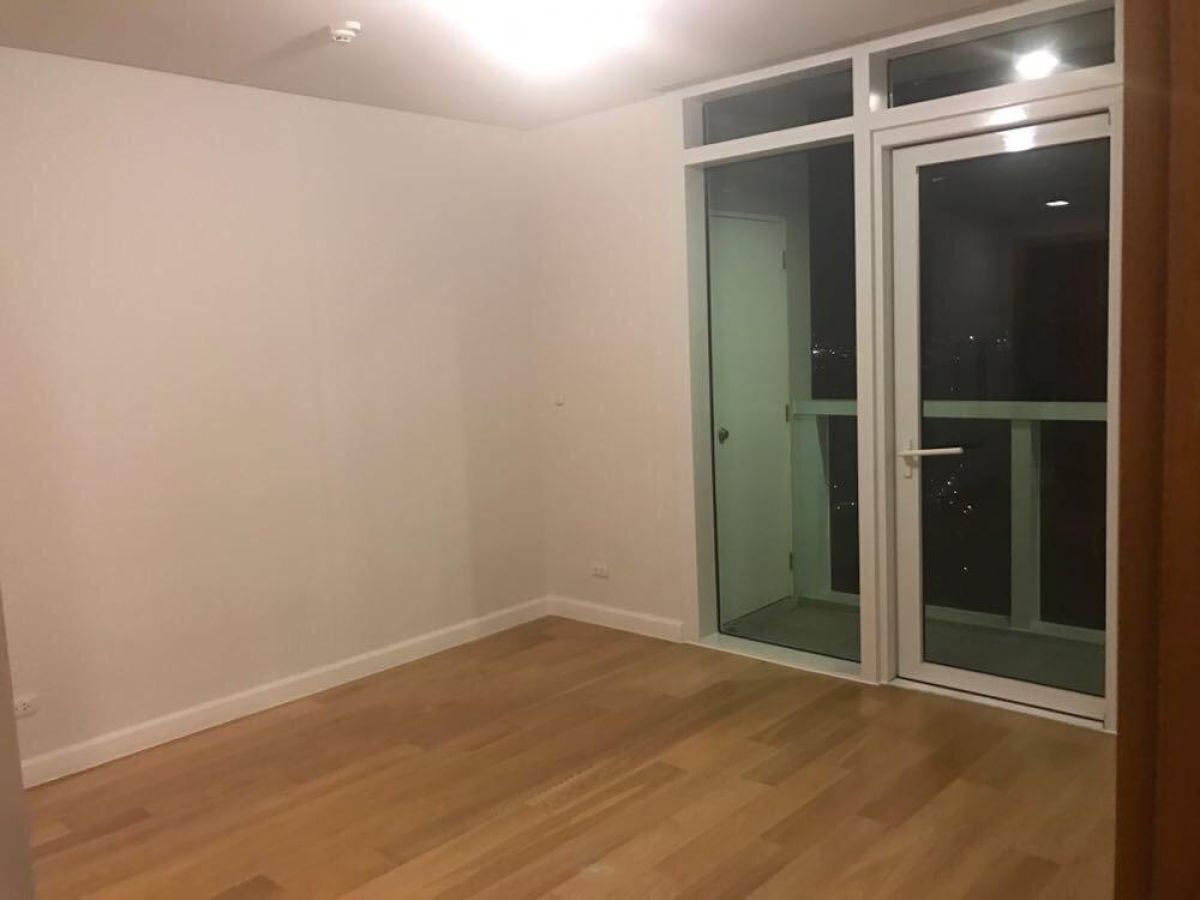 1 Bedroom Condo For Rent in Park Terraces Point Tower near Glorietta07