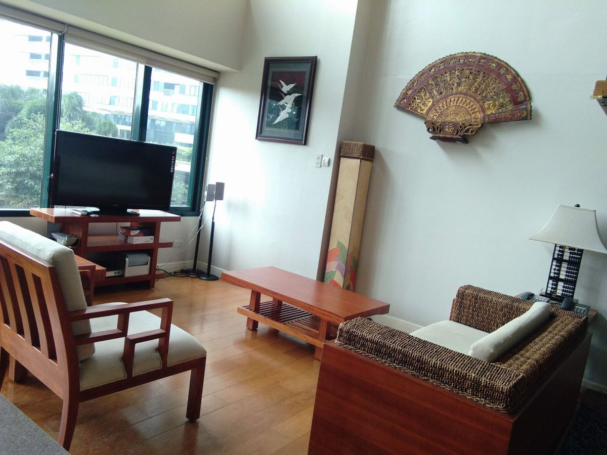 "2 Bedrooms, furnished for lease in One Rockwell East Makati"06