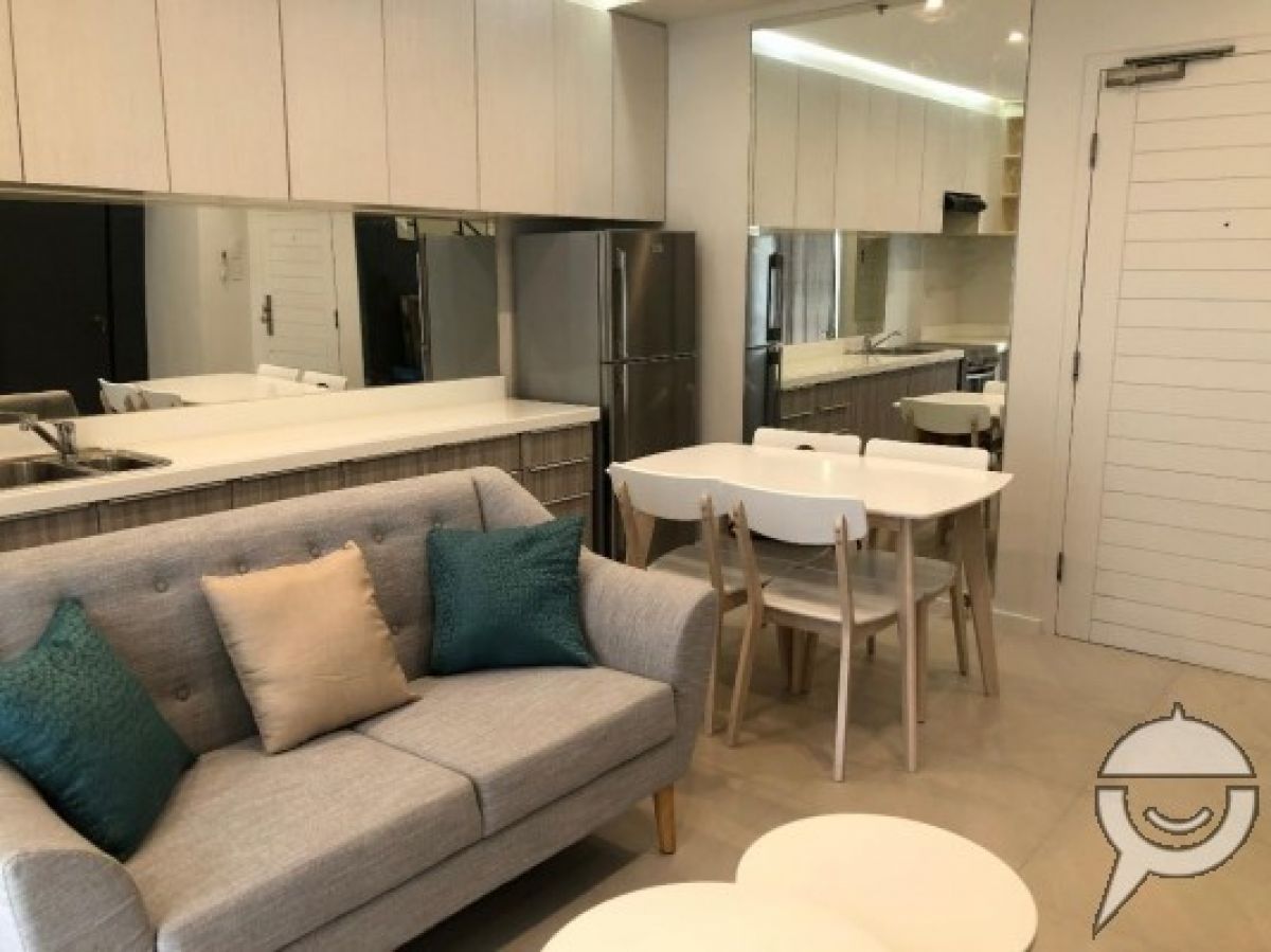 "2 Bedroom for Rent in W Tower, BGC"04