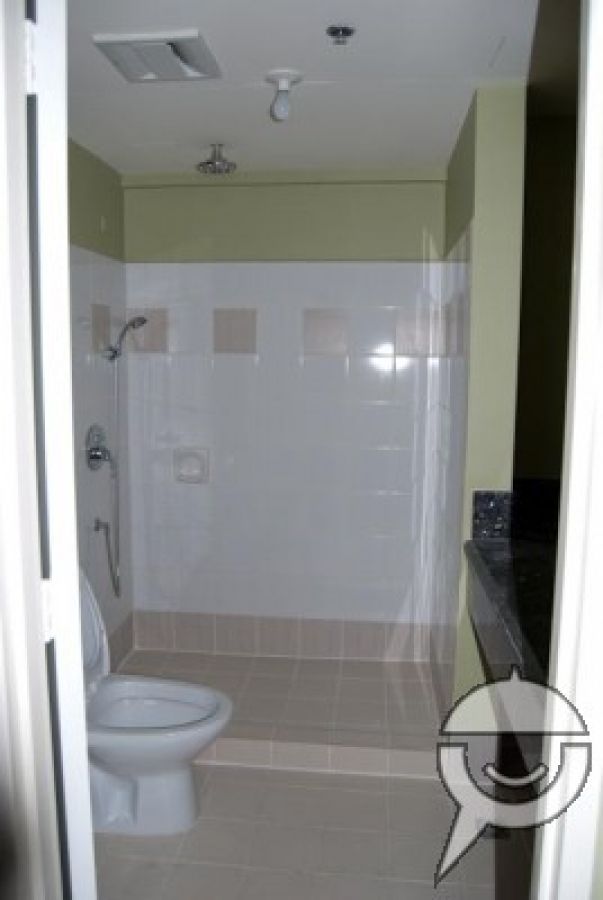 Tivoli Garden Residences Three Bedrooms Condominium for Rent!07