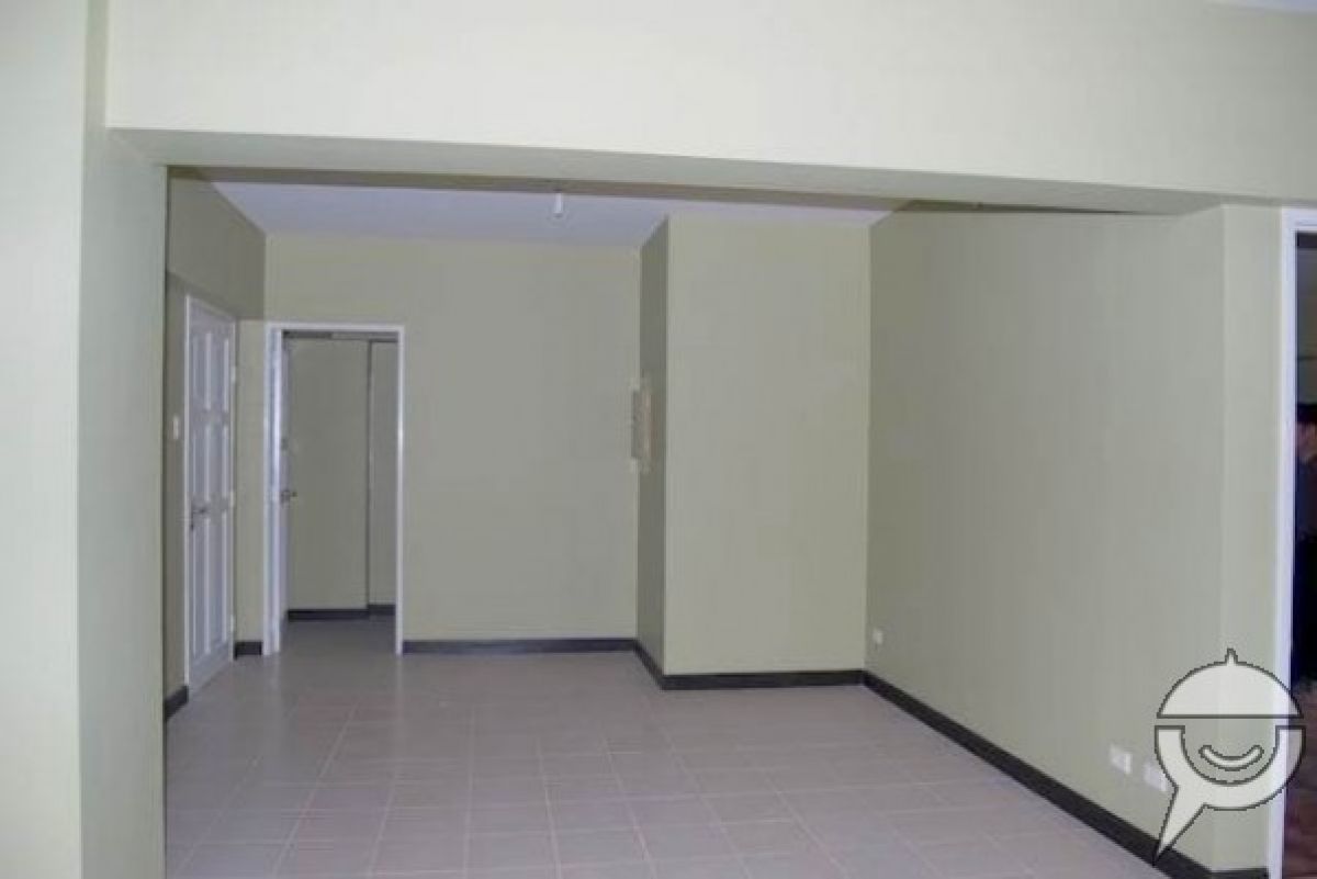Tivoli Garden Residences Three Bedrooms Condominium for Rent!08