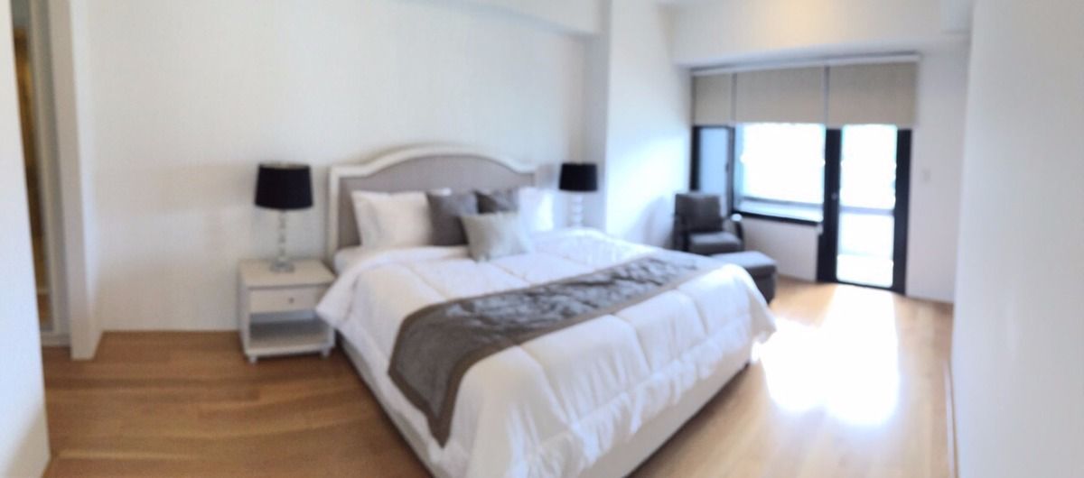 "JD 001 for lease 2BR fully furnished in Arya Residences, BGC for 150,000"07