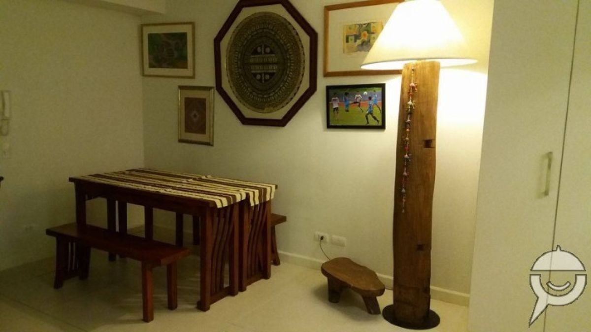 Fully Furnished Two Serendra Red Oak Unit for Rent08
