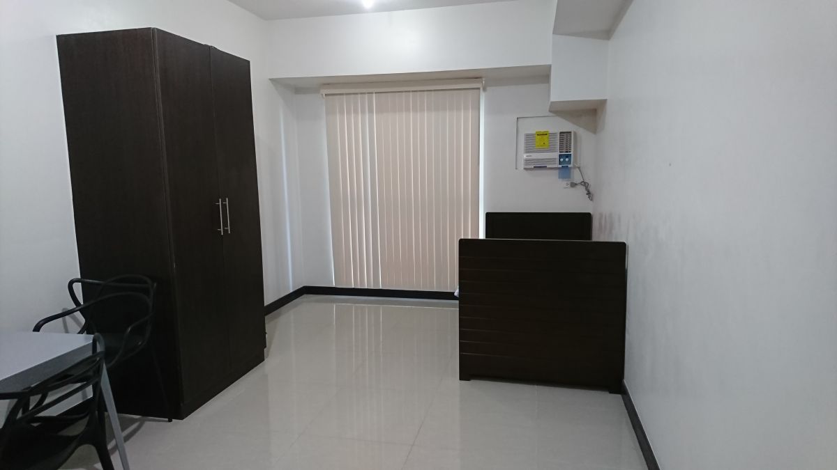 Short Term Condo for Rent near Robinsons Forum EDSA Boni MRT station07