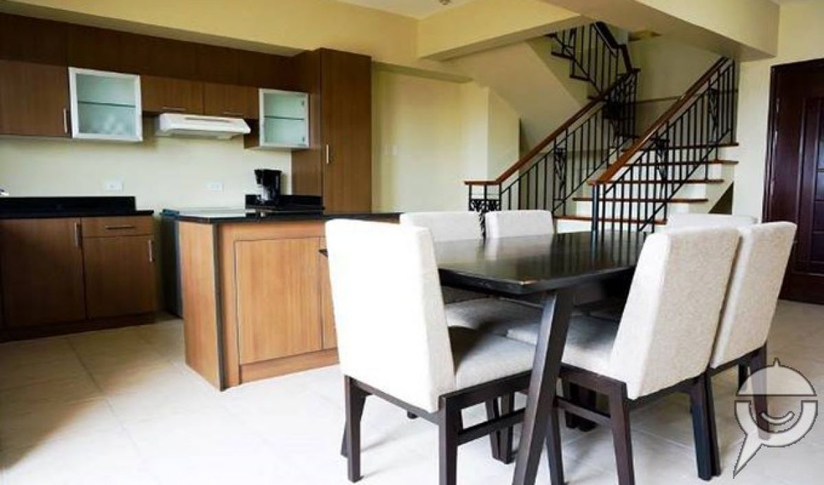 "2 BR Condo for rent at Woodcrest Residences in Guadalupe, Cebu City"03